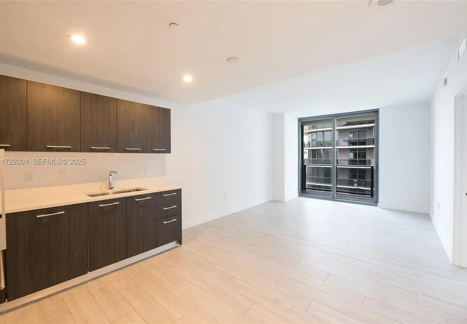 1 bed, 620 sqft, $3,400 — Photo 1