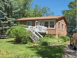 2640 Newberry Rd photo 1