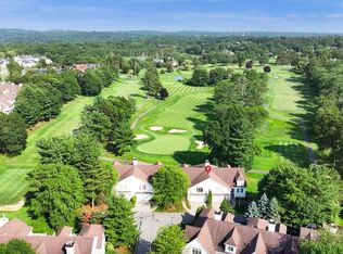 4 Trumpeters Ln UNIT 4, Andover, MA 01810