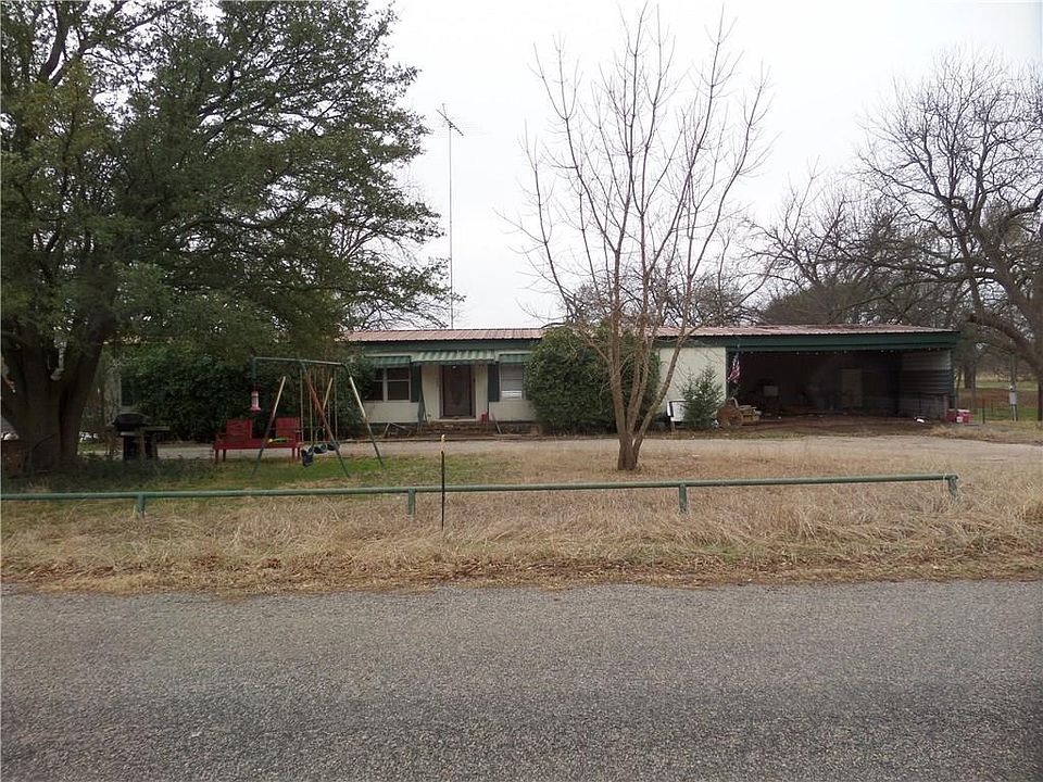 2nd image of 905 County Road 195