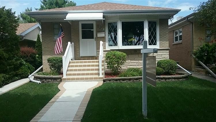 1st image of 7532 W Winnemac Ave