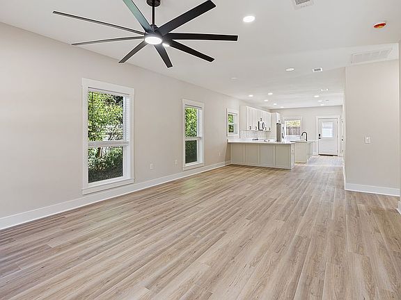 2nd image of 8338 Raleigh Cir