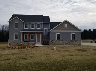 3694 Morningside Dr, Mantua, OH 44255