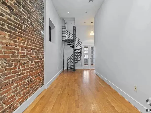 921 Broadway image 3 of 11