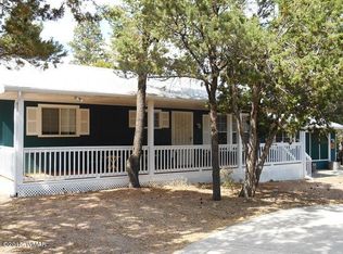 1916 Chevelon Rd, Overgaard, AZ 85933