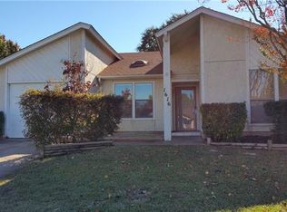 1616 Gentle Wind Dr, Arlington, TX 76018