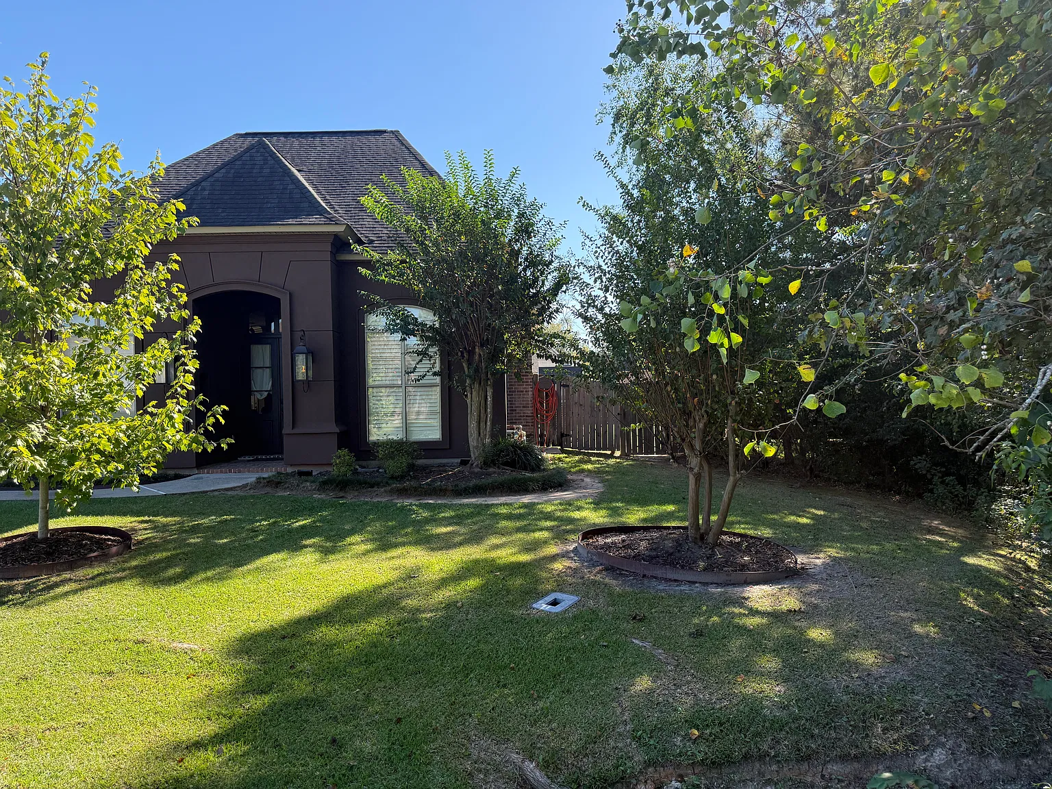 3 bed, 2107 sqft, $2,750 — Photo 3