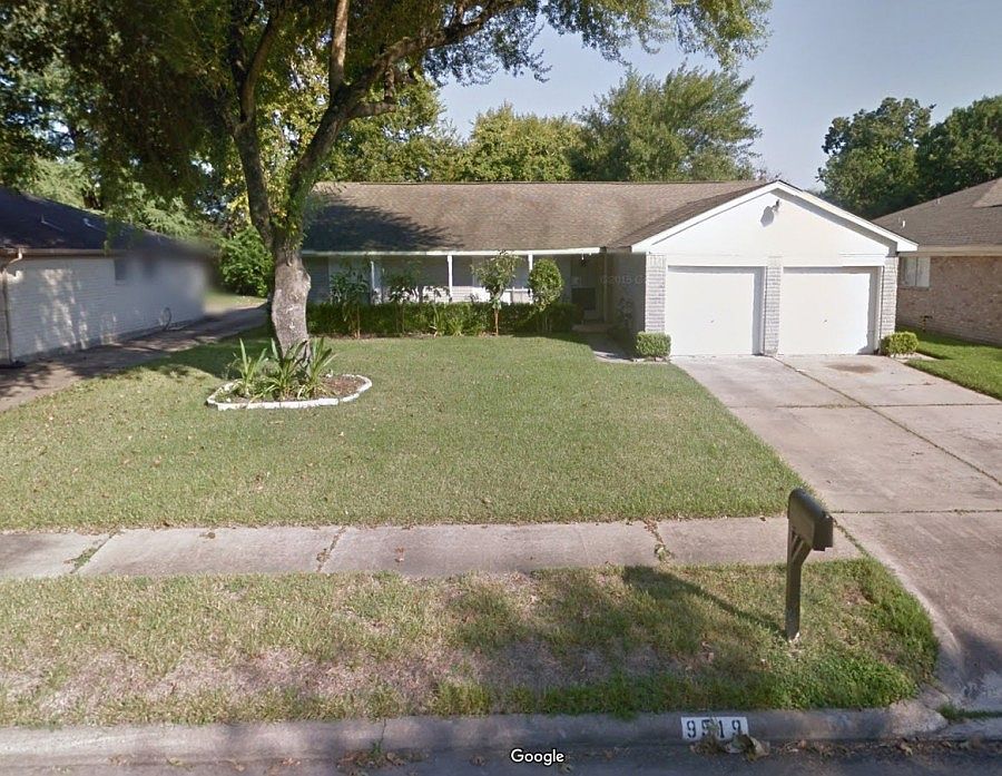 1st image of 9519 Huntington Wick Dr