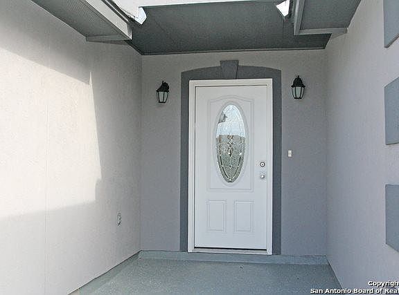 4th image of 7520 Linkview St