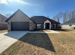 4853 N Marshall, Fayetteville, AR 72764