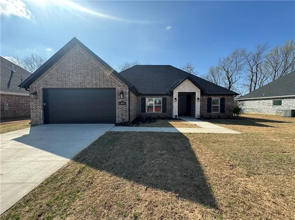 4853 N Marshall, Fayetteville, AR 72764