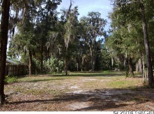 110 Comanche Dr, Hawthorne, FL 32640