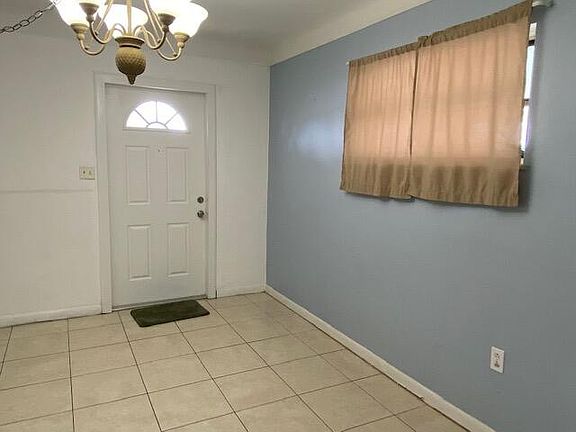 2nd image of 771 E Prima Vista Boulevard