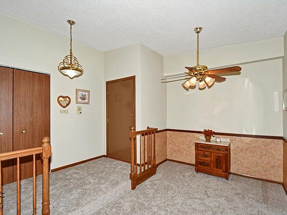 3rd image of 13933 S Laramie Ave APT 221