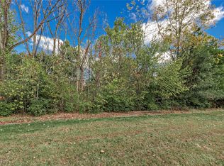 Usher Rd, Olmsted Falls, OH 44138