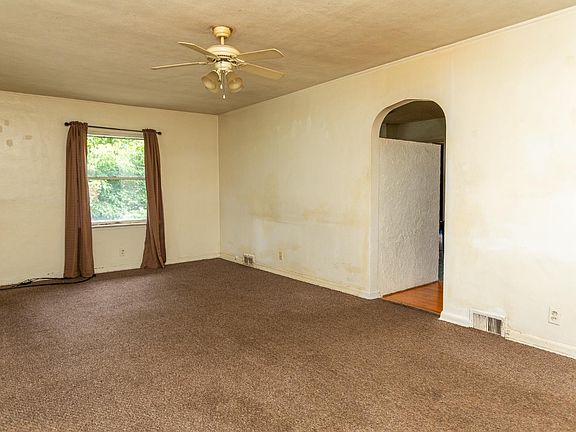 5th image of 5046 Donna Ave