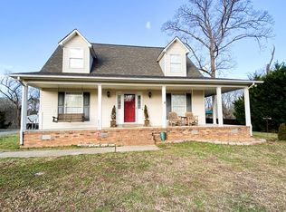 125 N Blue Heron Dr, Killen, AL 35645