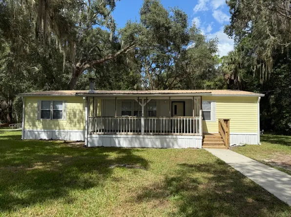 7491 NW 165th St, Trenton, FL 32693