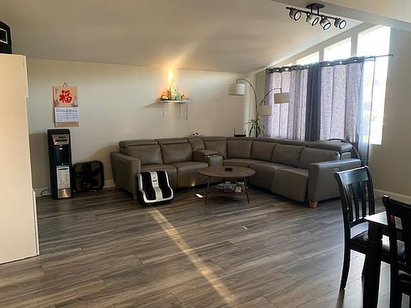 5th image of 367 Chateau La Salle Dr #367