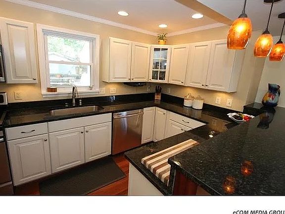 4th image of 9044 Rhode Island Ave