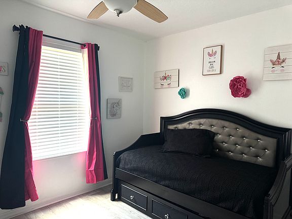 4th image of 2028 Barstow Ln