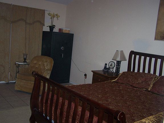 master bedroom pic 1
