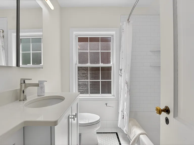 5028 Massachusetts Ave NW #A — Photo 22