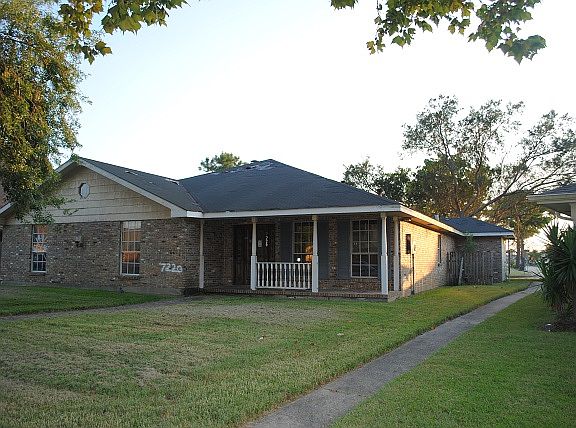 2nd image of 7220 Lake Barrington Dr
