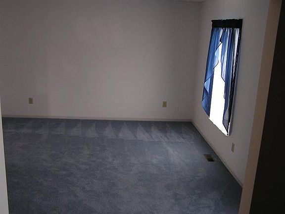 4th image of 2160 Rosina Dr