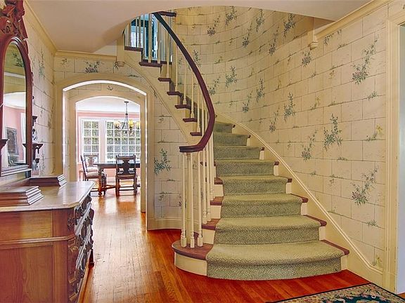 3rd image of 88 E Orchard Ave