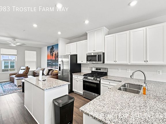 5th image of 3983 Trostle Farm Way