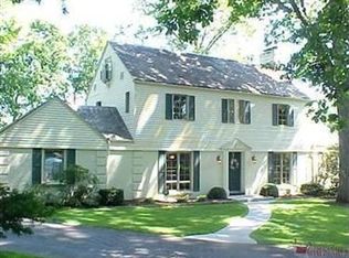 2427 Covington Rd, Akron, OH 44313