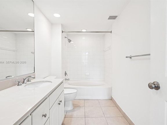 4th image of 2000 N Bayshore Dr APT 304
