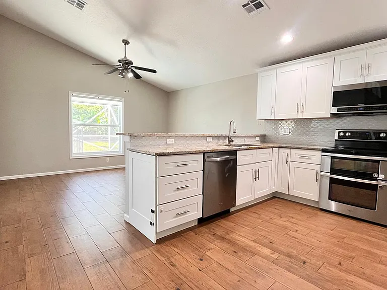 1627 Oak Berry Cir — Photo 2