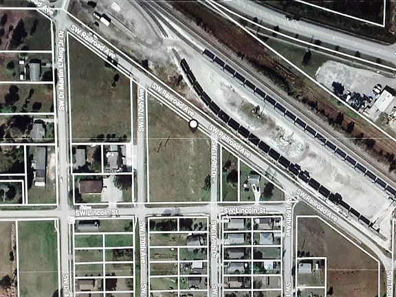 2nd image of 17002 SW Railroad Ave