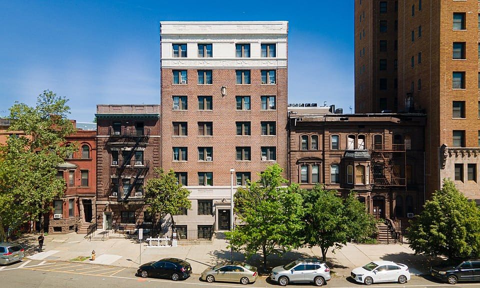 Building Photo 5