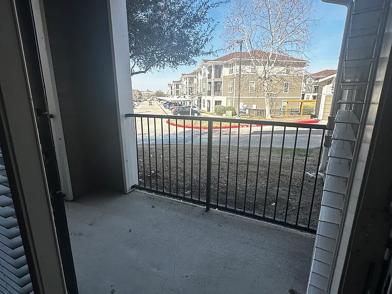 Medical Pkwy — Photo 8