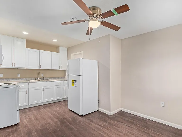 1802 N 26th Pl — Photo 15