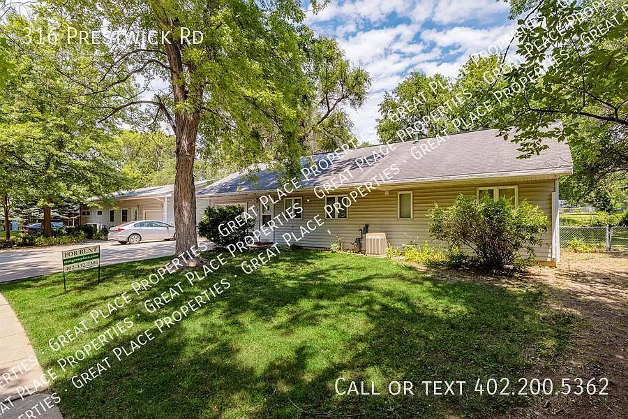 3 bed, 917 sqft, $1,399 — Photo 3