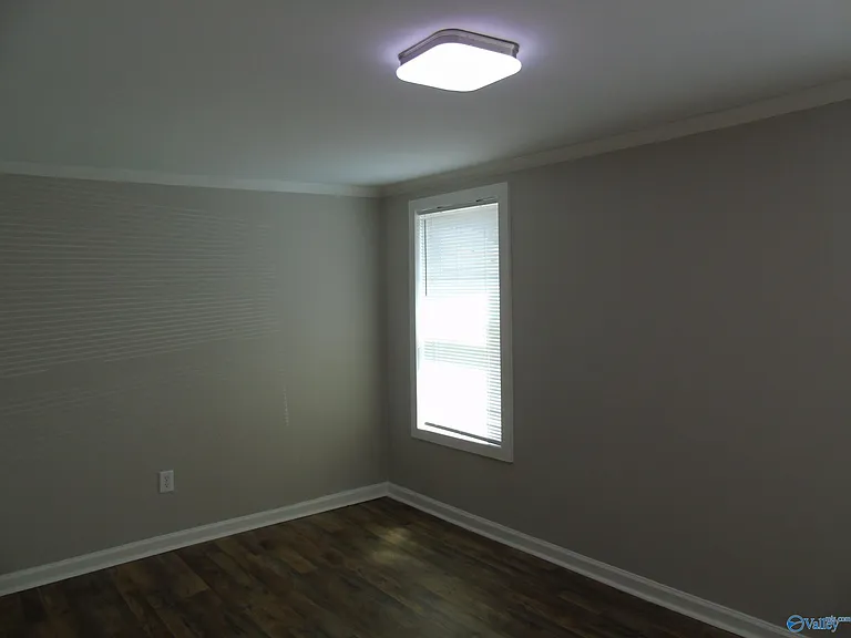 1107 England St NE #B — Photo 6