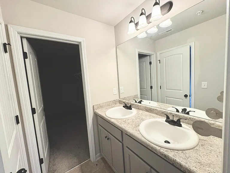 2890 Bayrose Cir — Photo 7