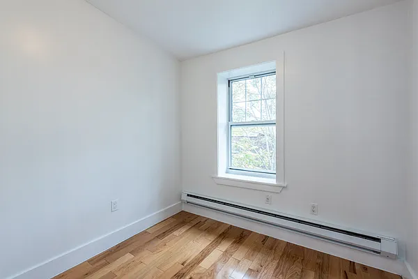 Rented by Nooklyn NYC LLC | media 24