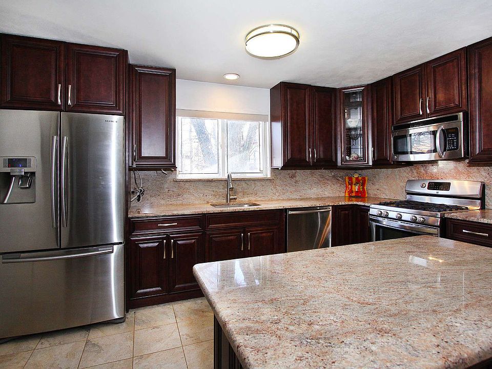 1st image of 31 Duane Ct