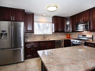 31 Duane Ct, Staten Island, NY 10301