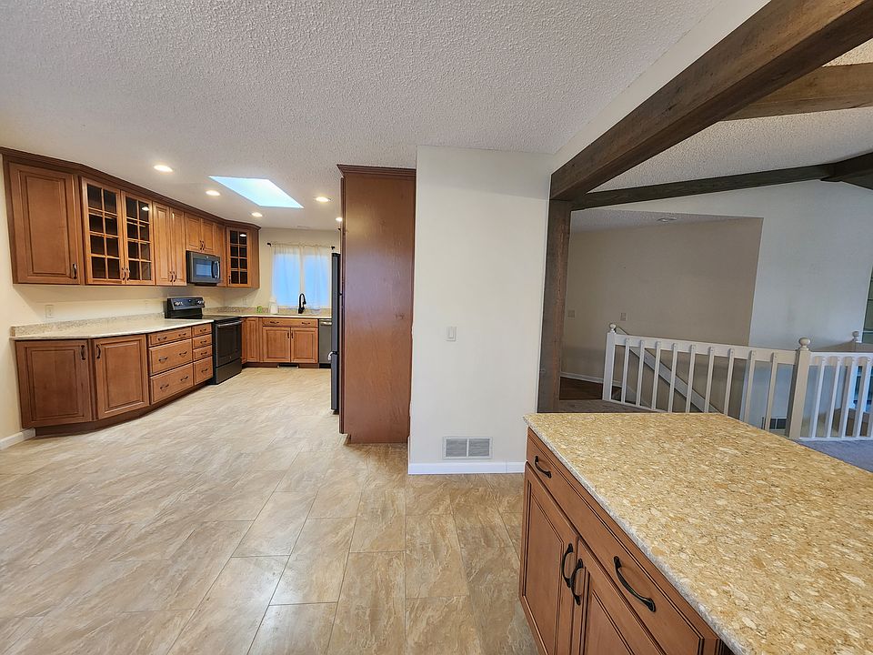 1st image of 1160 Fairway Club Cir Unit 2