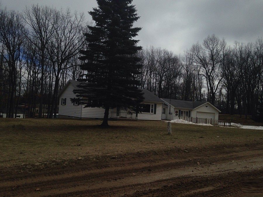 2nd image of 3344 Camino Rd