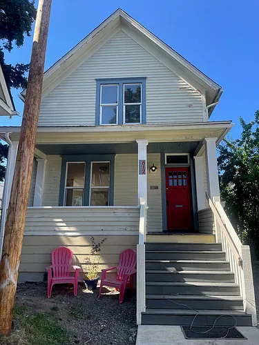 612 E Magnolia St Photo 1