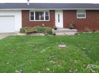 76 S Hazel St, Washington, WV 26181