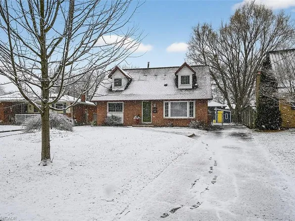 33 Abraham Dr, Saint Catharines, ON L2M 6K7