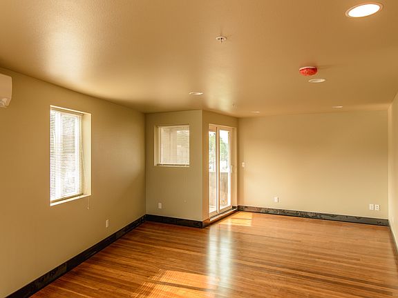 5th image of 5308 Martin Luther King Jr Way S Unit 201